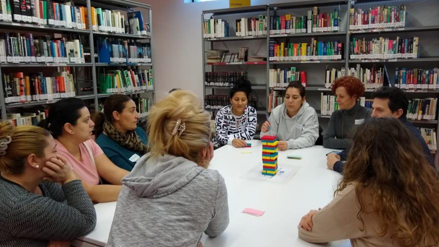 Mujeres gitanas asistentes al taller de Educación Sanitaria en el Centro de Salud Orcasitas