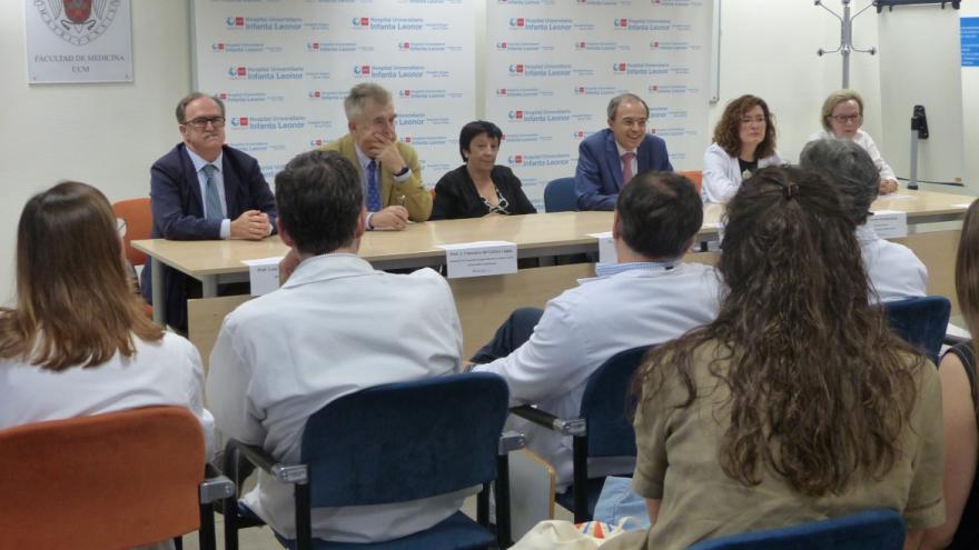 El Hospital Universitario Infanta Leonor recibe a su décima promoción de alumnos de Medicina de la UCM