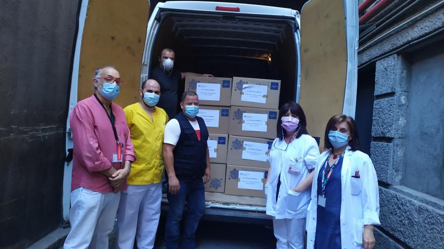Camión cargado con la solidaridad de los profesionales del Hospital de La Princesa 