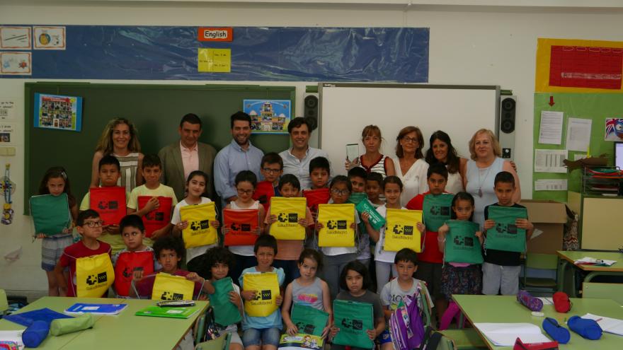 Escolares premiados en concuso desayunos saludables