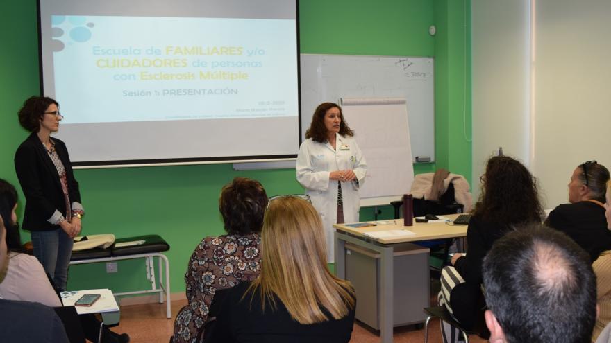 Raquel Martínez, directora de Continuidad Asistencial, durante la primera sesión