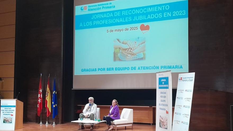 El gerente del hospital y la gerente de Atención Primaria