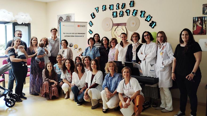 Profesionales y madres de los centros de salud de la Comunidad de Madrid celebran la Semana Mundial de la Lactancia Materna con actividades centradas en el apoyo a las familias semana de la lactancia materna en el centro de salud mirasierra