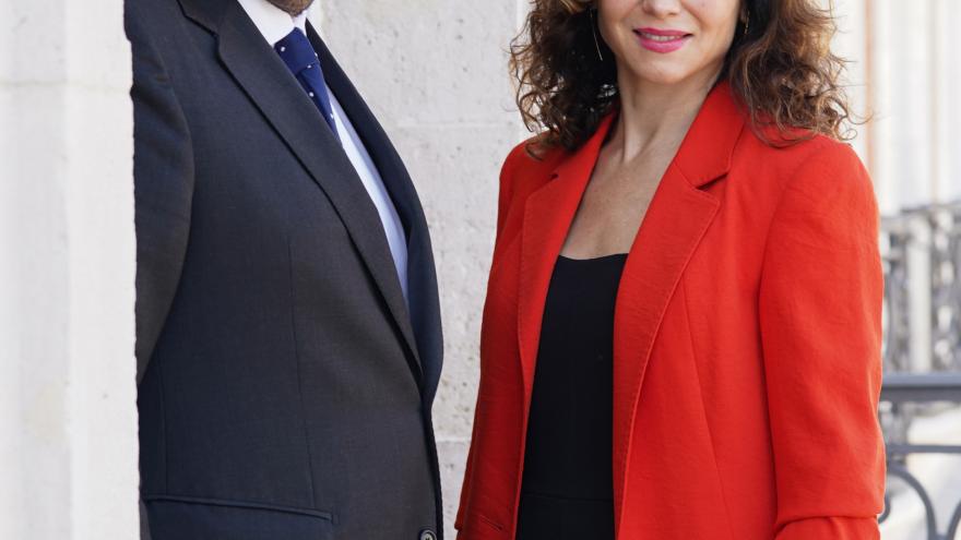 La presidenta Isabel Díaz Ayuso con el presidente de Murcia Fernando López-Miras