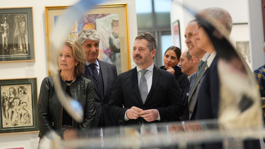 La Comunidad de Madrid, en el VIII Salón de Arte Moderno con Picasso de protagonista El consejero Mariano de Paco Serrano