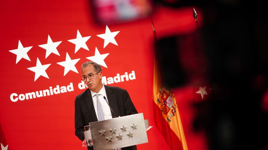El consejero y portavoz durante la rueda de prensa 