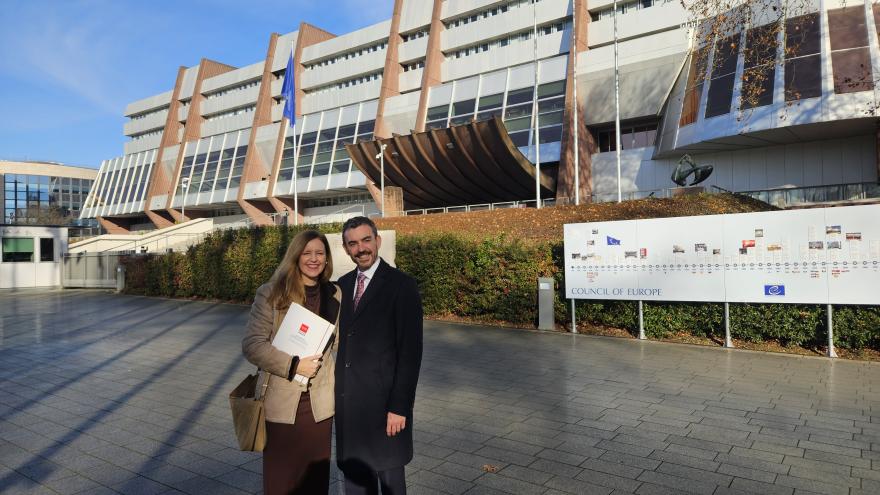 El Banco de Desarrollo del Consejo de Europa estudiará financiar proyectos de las 40 nuevas residencias y 40 centros de día de la Comunidad de Madrid La consejera Dávila