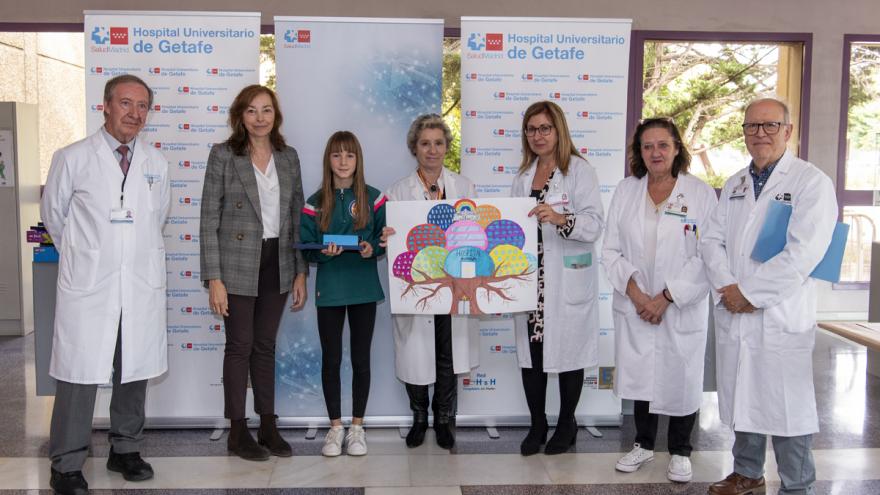 Entrega de premios con autoridades sanitarias 