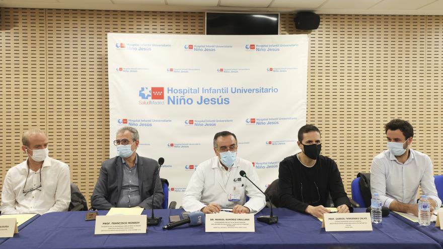 El equipo de investigadores durante la presentación