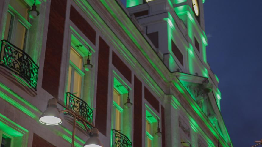 Iluminamos la Real Casa de Correos de color verde con motivo del Día Internacional del Síndrome Phelan-McDermid