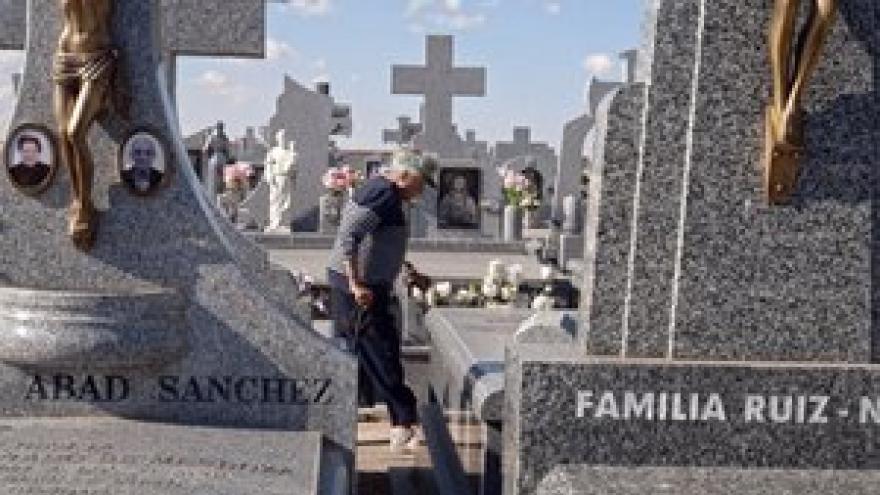 Fotograma del corto Vivir en un mar bravo