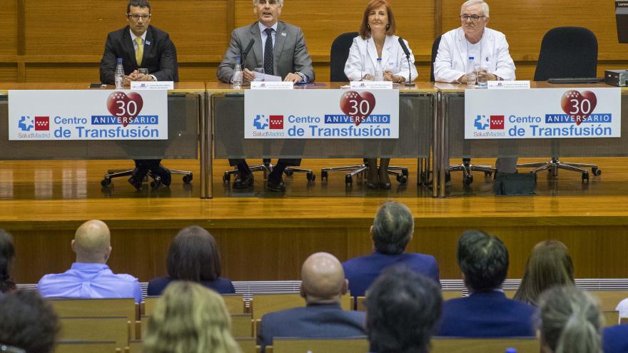 Ruiz Escudero, consejero de Sanidad, ha participado en el acto del 30 aniversario del Centro de Transfusión de la Comunidad de Madrid 