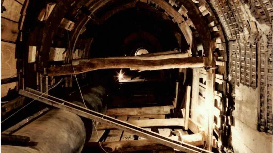 Galería lateral para ejecución de hastial Galería lateral para ejecución de hastial