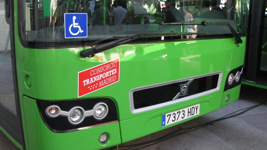 Frontal de autobús interurbano accesible