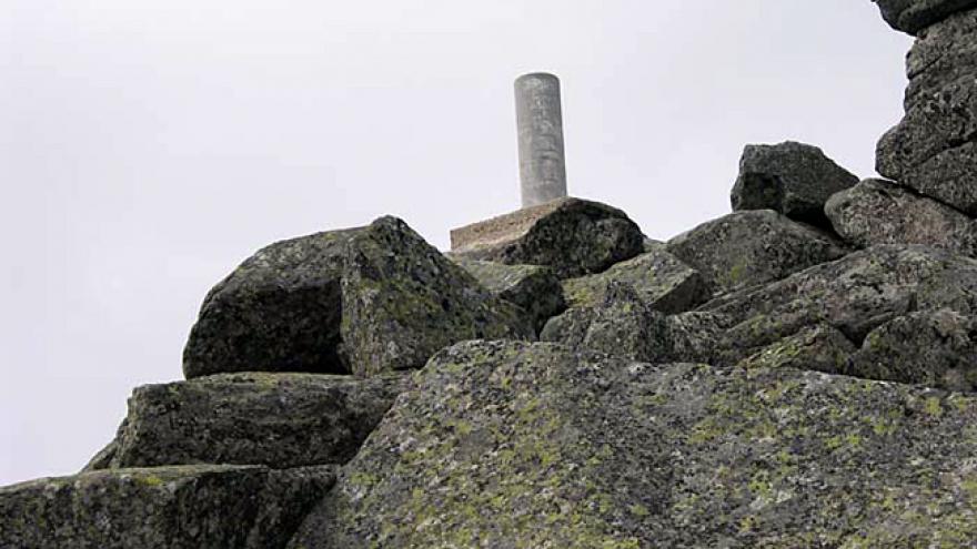 Senda GR 10 de la Peñota al Puerto de los Leones