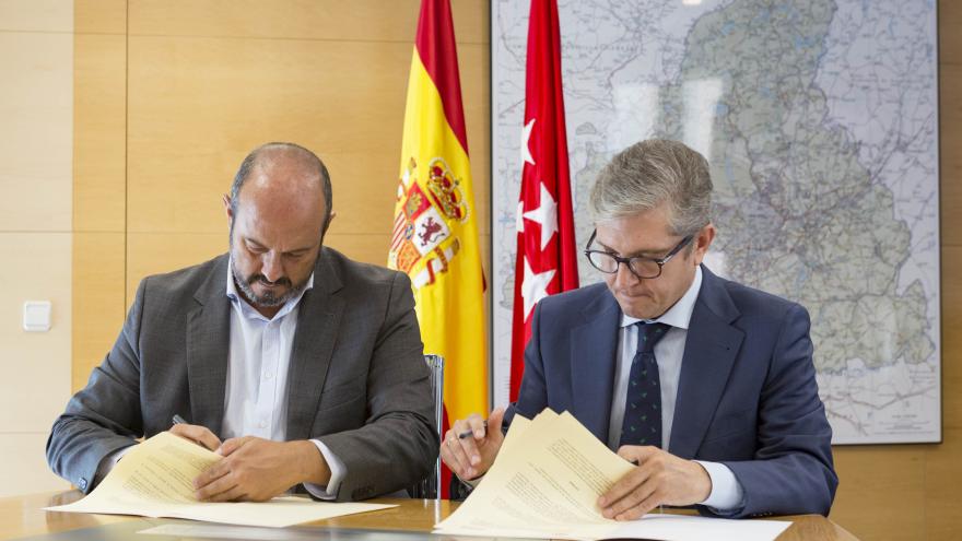 Rollán firma un convenio de colaboración con Plena Inclusión Madrid, federación que representa a un centenar de asociaciones 