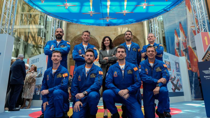 La presidenta Isabel Díaz Ayuso durante la inauguración de la exposición 40 años de la Patrulla Águila