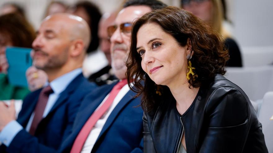 La presidenta ha inaugurado hoy la mesa redonda Retos para la mujer en el siglo XXI