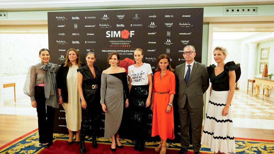 La presidenta ha participado en la II edición de la Semana Internacional de la Moda Flamenca