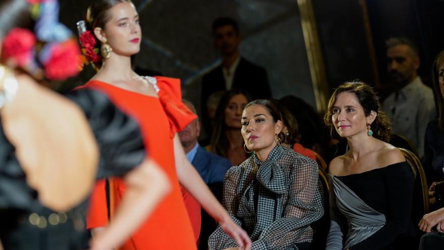 La presidenta ha participado en la II edición de la Semana Internacional de la Moda Flamenca