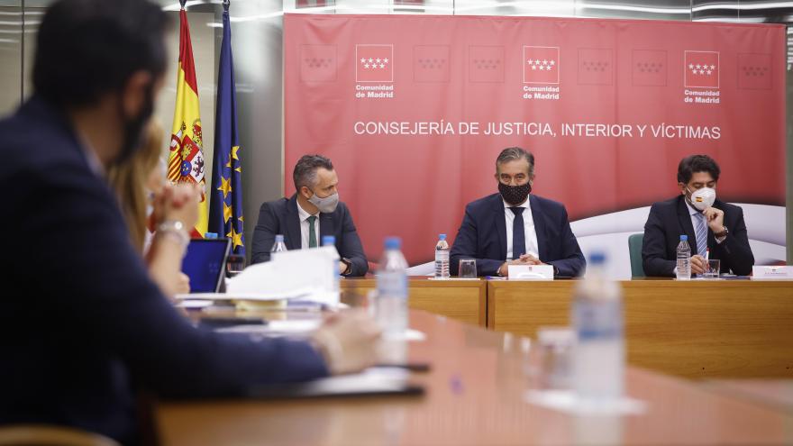Enrique López y David Pérez han presidido la reunión de seguimiento de la Comisión de Apoyo a las Fuerzas y Cuerpos de Seguridad 