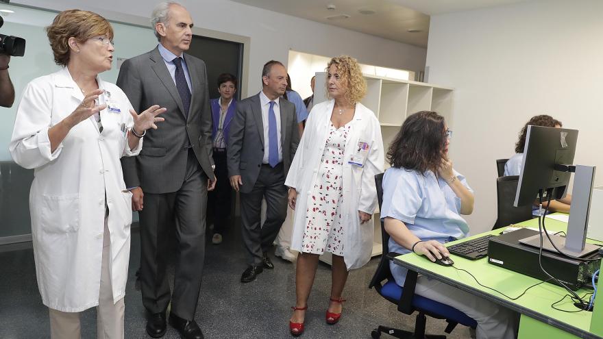 El consejero de Sanidad, Enrique Ruiz Escudero, ha visitado las nuevas instalaciones 