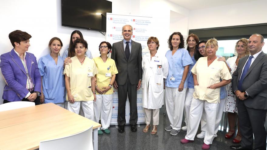 El consejero de Sanidad, Enrique Ruiz Escudero, ha visitado las nuevas instalaciones 