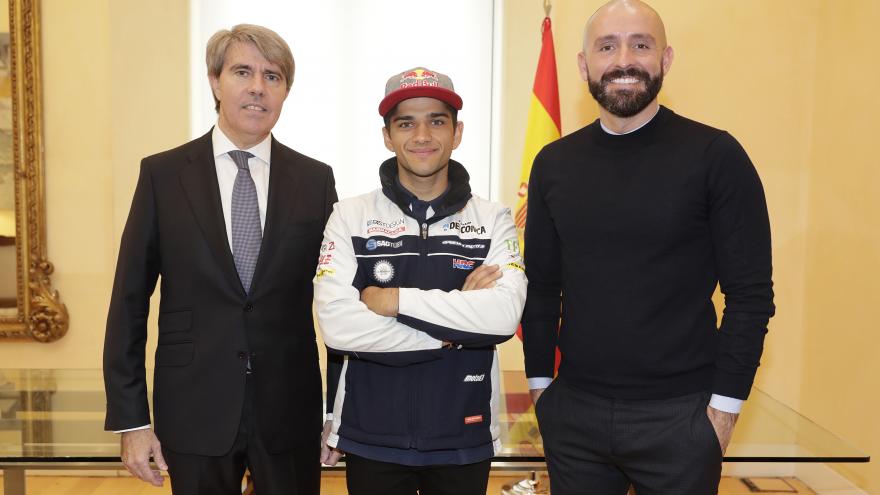 Imagen de cabecera #2 de la página de "Garrido recibe a Jorge Martín, primer madrileño campeón del Mundo de Motociclismo"