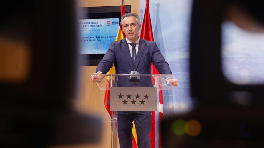 El consejero Carlos Novillo durante la jornada