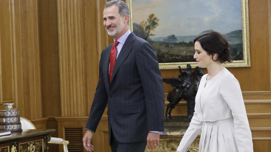 Su Majestad El Rey con Isabel Díaz Ayuso