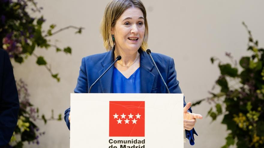  Paloma Martín y Marta Rivera en Fitur
