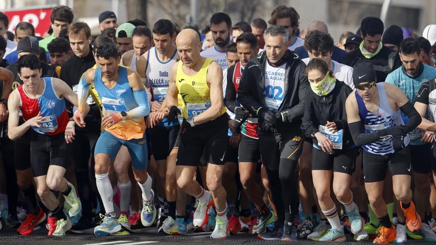 Carlos Novillo en la salida de la Carrera del Agua