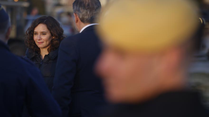 Díaz Ayuso agradeciendo a los efectivos del ERICAM la labor humanitaria llevada a cabo en el terremoto de Turquía