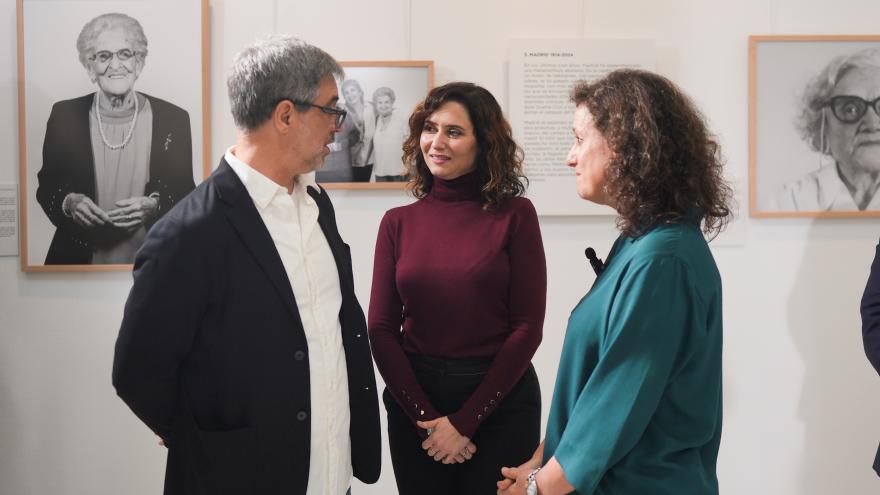 La presidenta Isabel Díaz Ayuso durante la inauguración de la exposición 