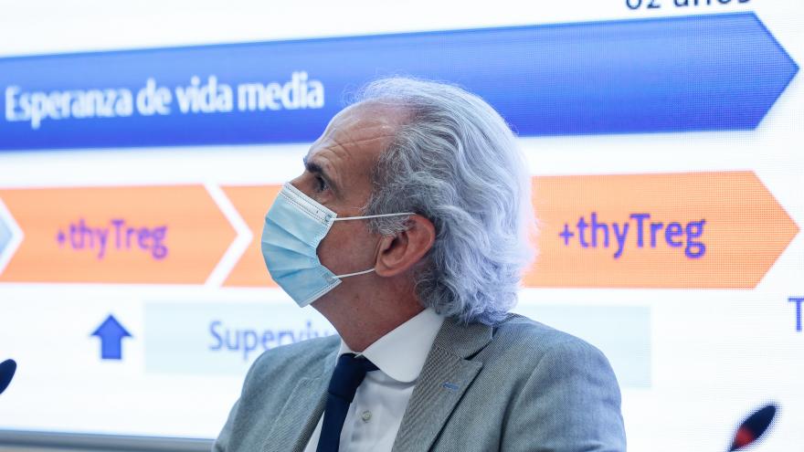 Enrique Ruiz Escudero durante la presentación de un tratamiento celular pionero en el mundo para prevenir el rechazo en trasplantes