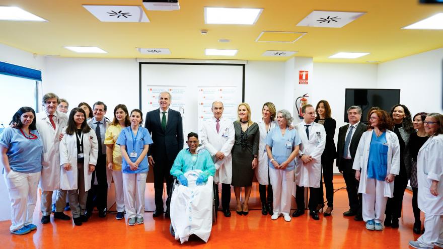 Enrique Ruiz Escudero durante la presentación del primer trasplante de corazón procedente de donante en asistolia