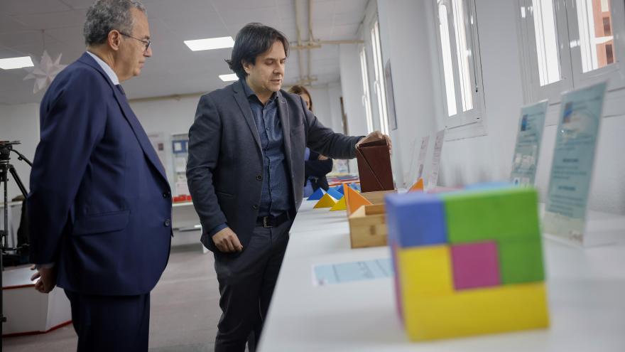 El vicepresidente recorriendo las instalaciones