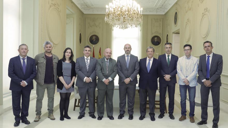 Rollán firma los convenios para construir 7 nuevos parques de bomberos con una inversión de 15 millones