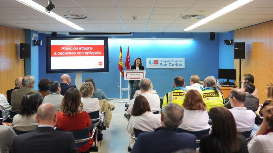 La consejera Fátima Matute en el Hospital público Universitario Clínico San Carlos