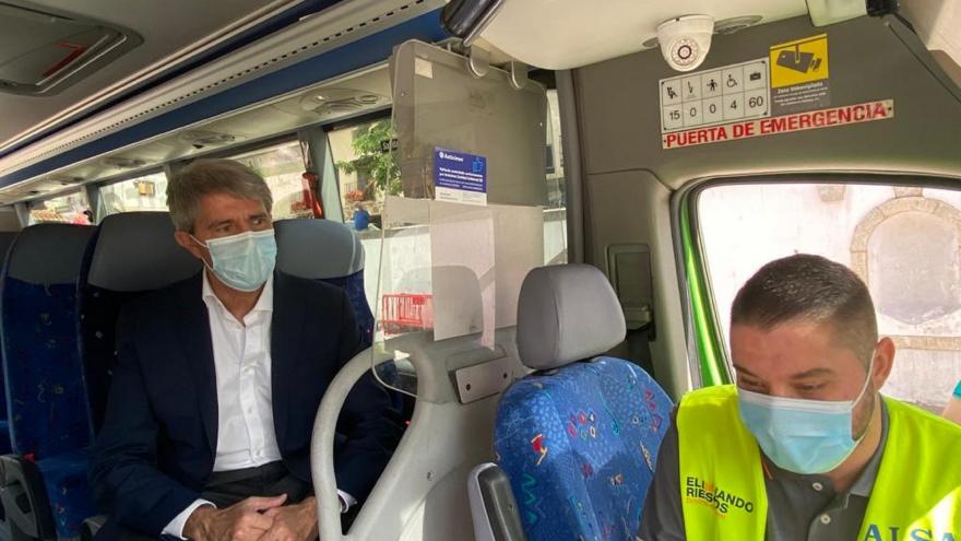 Ángel Garrido durante la visita