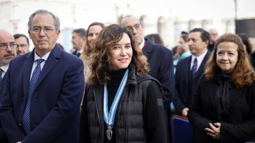 La presidenta Isabel Díaz Ayuso durante  la Misa Solemne por la festividad de Nuestra Señora Santa María la Real de la Almudena