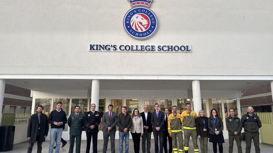 Ruiz participa en el reconocimiento la ASEM por el King’s College School El director de la ASEM 112 Pedro Antonio Ruiz durante el acto de reconocimiento