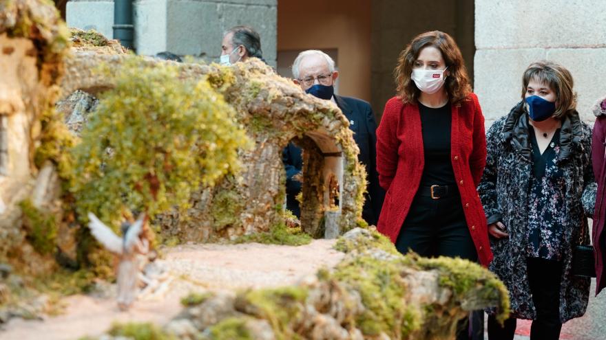 Isabel Díaz Ayuso durante la inauguración del tradicional Belén de la Puerta del Sol