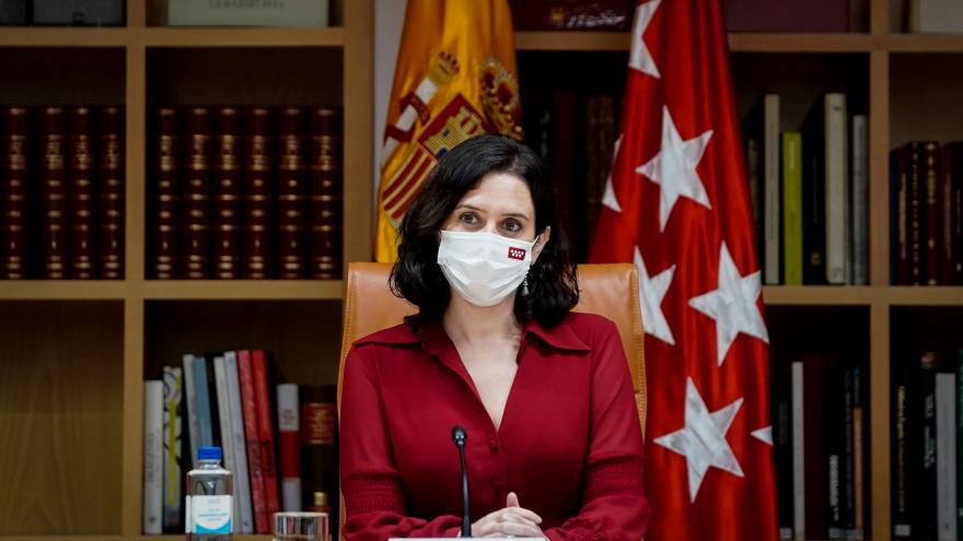 Isabel Díaz Ayuso se reúne con los grupos parlamentarios para presentarles la estrategia para la reactivación