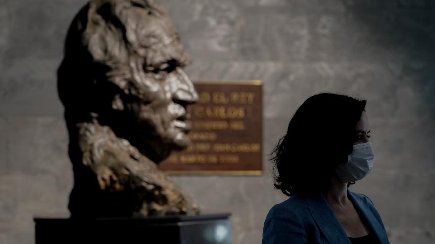 Isabel Díaz Ayuso en la toma de posesión del nuevo rector de la Universidad Rey Juan Carlos