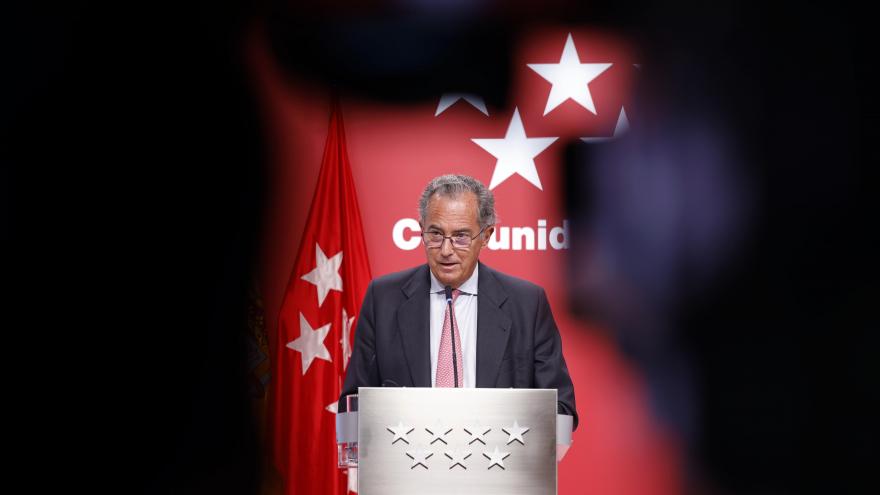 Primer plano del consejero Enrique Ossorio