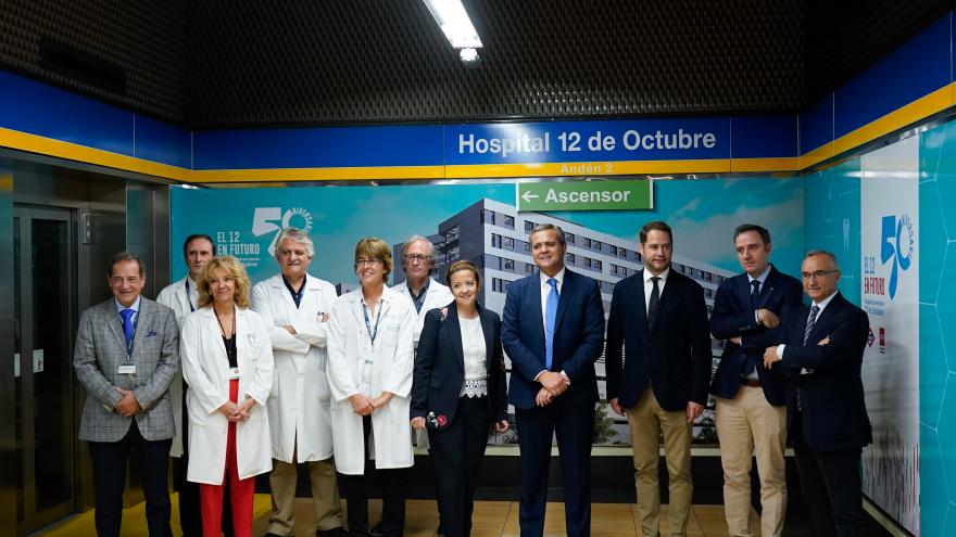 Los consejeros recorriendo la estación