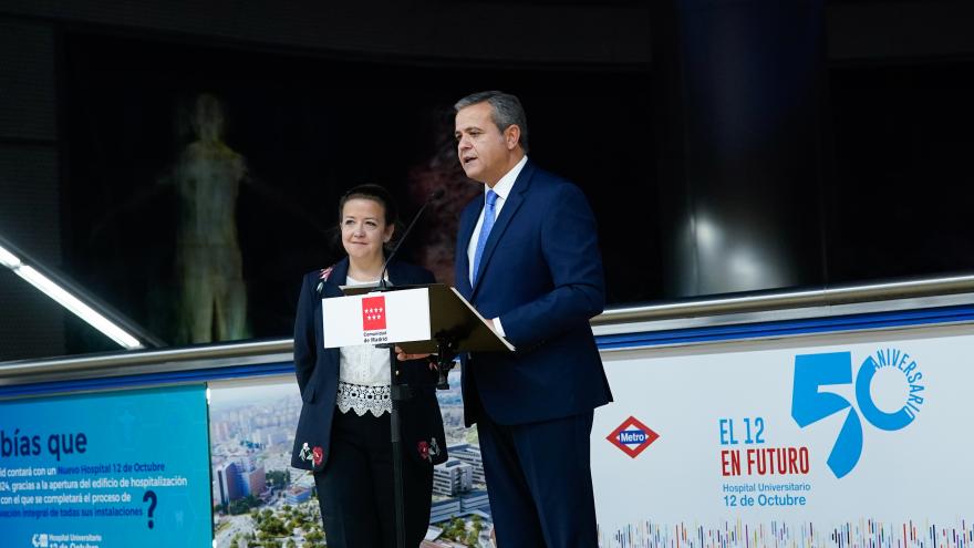 Los consejeros recorriendo la estación