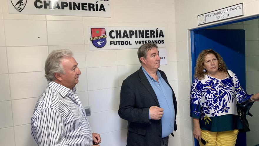 El viceconsejero durante su recorrido por las instalaciones