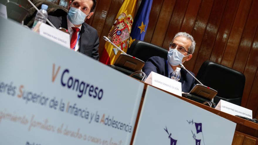 Mesa de participantes del Congreso